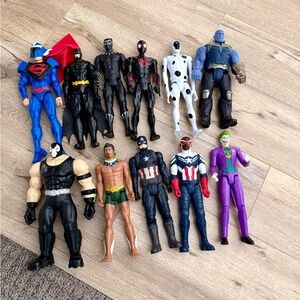 Superhero Action Figure Set - Multicolor